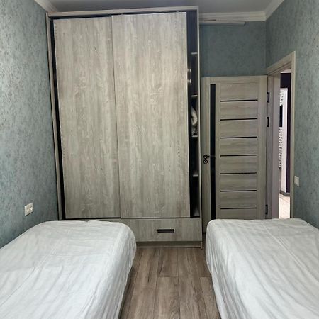 Apartment Tashkent 3 Bedrooms Esterno foto